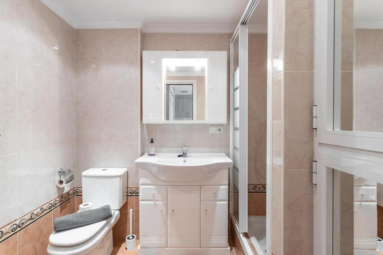 A410 Frontlilne Apartment Nerja 0*,