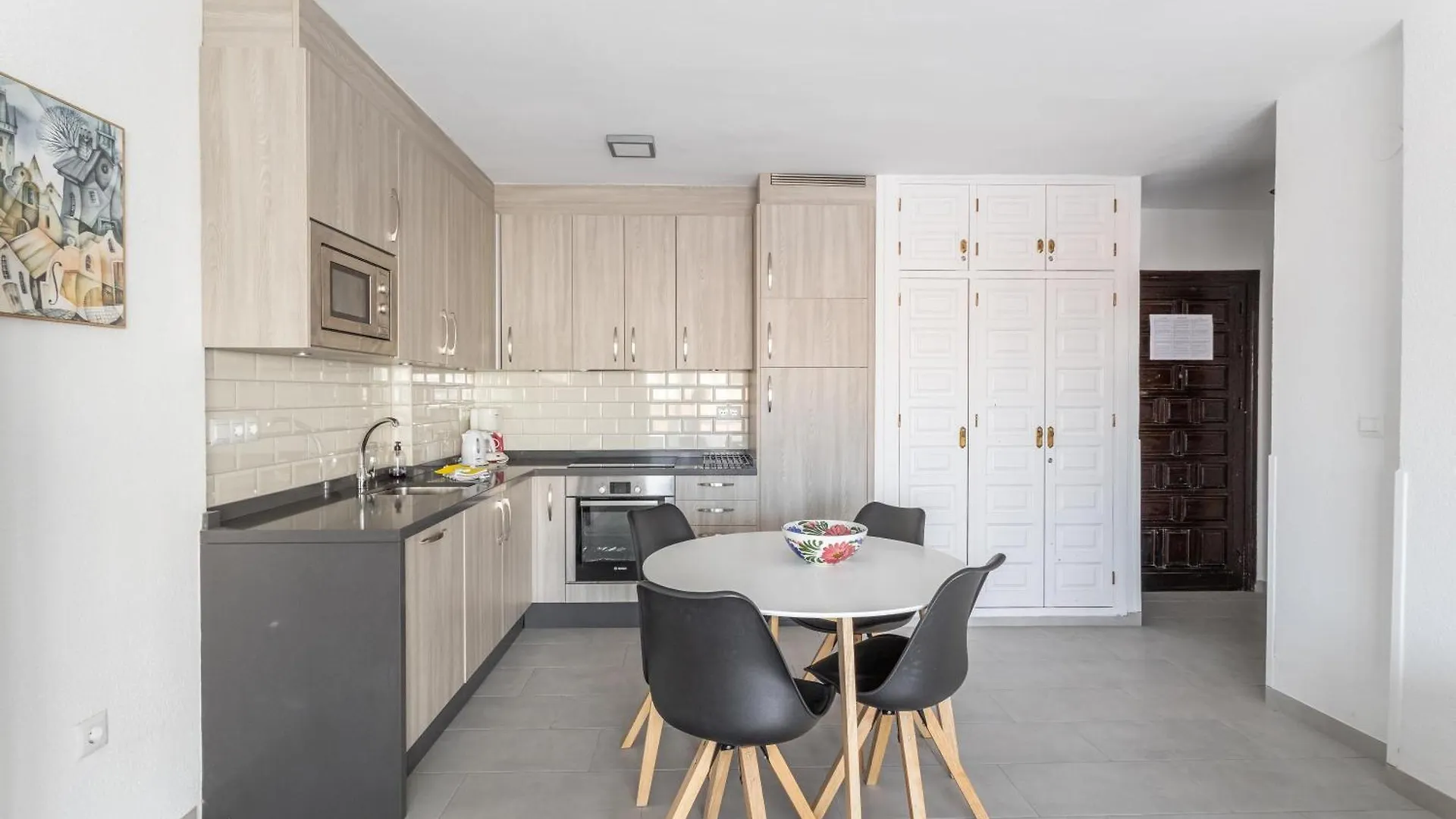 A410 Frontlilne Apartment Nerja España